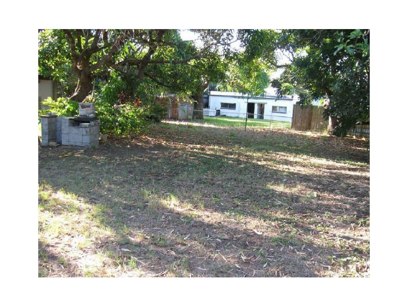 70 Field Street, Bowen QLD 4805