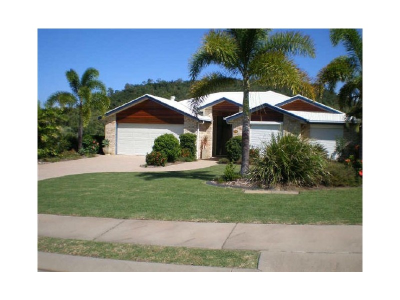 130 Ocean View Drive, WShores, Bowen QLD 4805