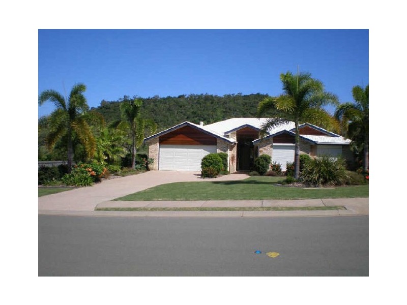130 Ocean View Drive, WShores, Bowen QLD 4805