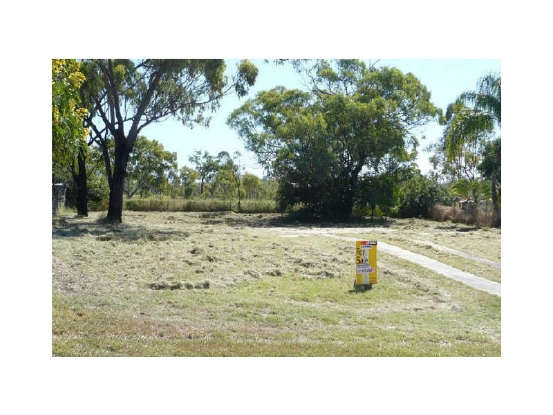 8 Parkinson Street, Collinsville QLD 4804