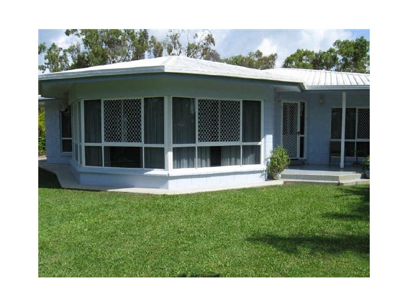 3 Oak Crescent, Bowen QLD 4805