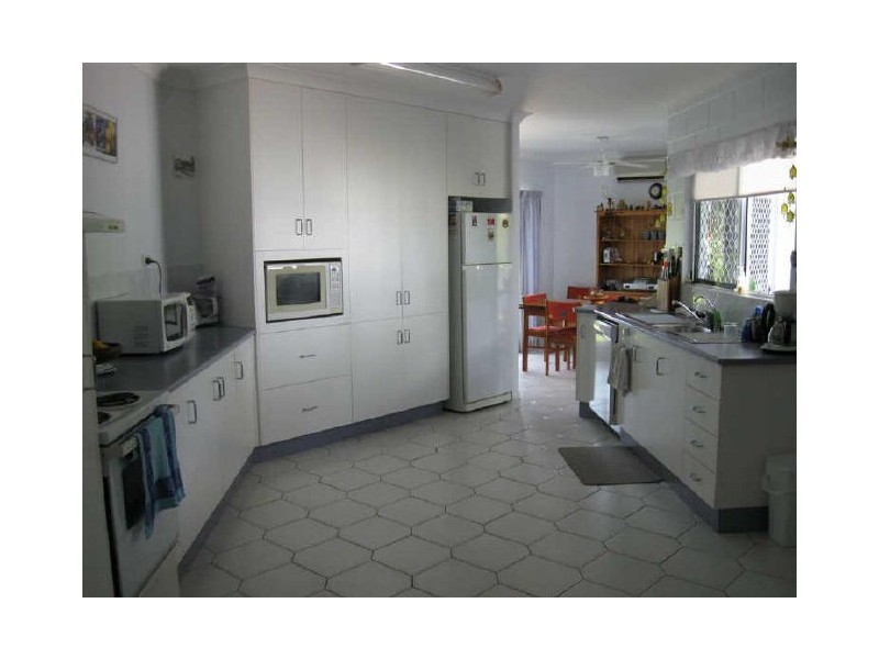 3 Oak Crescent, Bowen QLD 4805