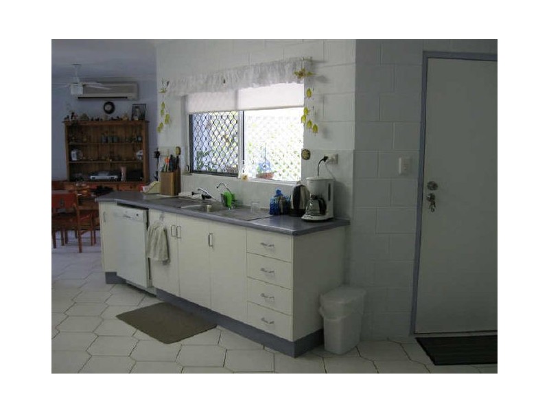 3 Oak Crescent, Bowen QLD 4805