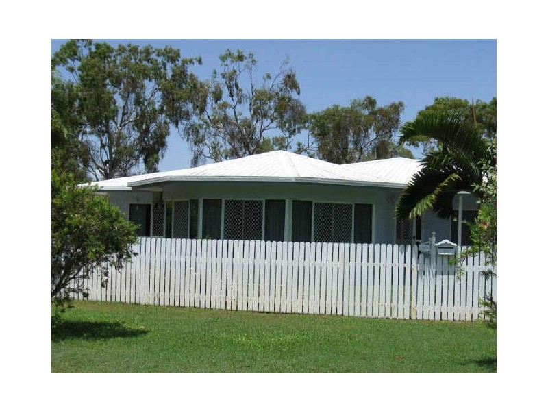 3 Oak Crescent, Bowen QLD 4805