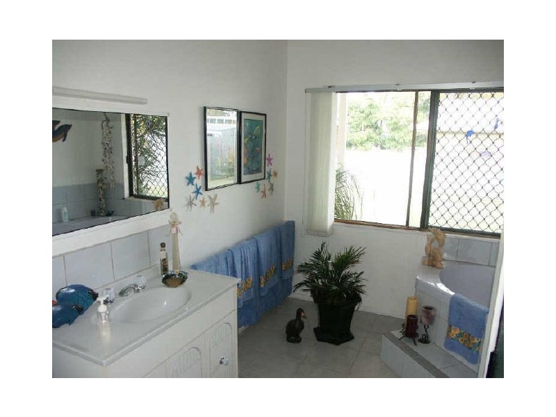 2 Clement Street, Bowen QLD 4805