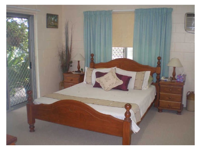 72 Gloucester Street, Bowen QLD 4805