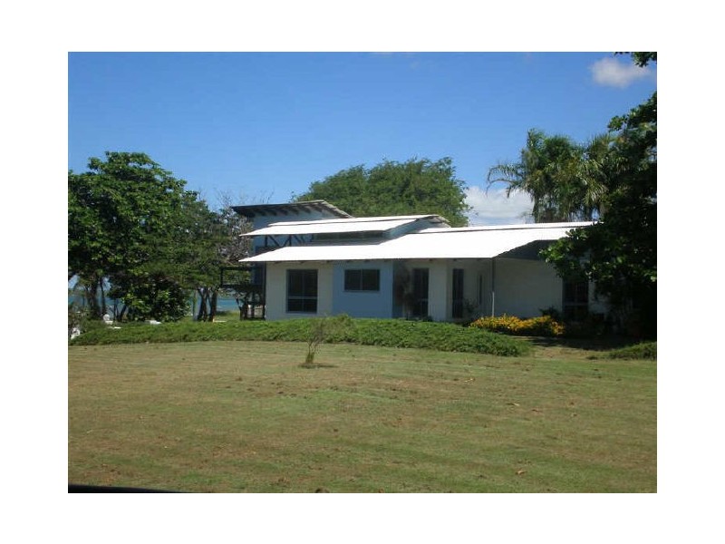 15 Thomas Street, Bowen QLD 4805