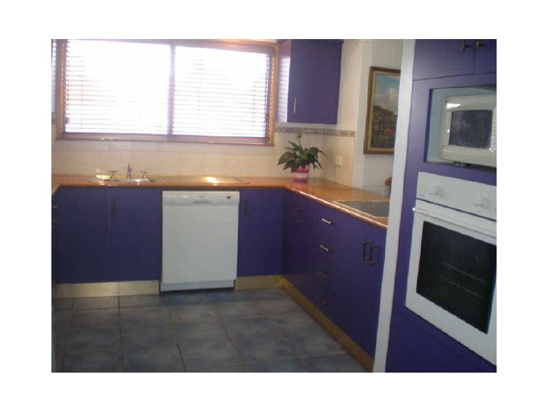 15 Thomas Street, Bowen QLD 4805