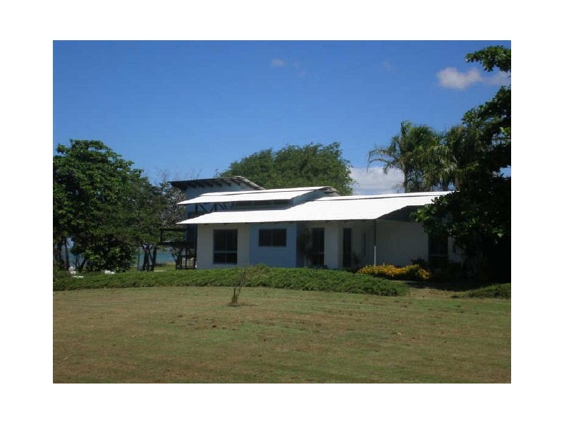 15 Thomas Street, Bowen QLD 4805