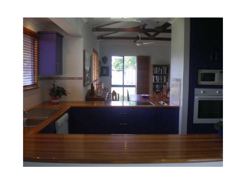 15 Thomas Street, Bowen QLD 4805