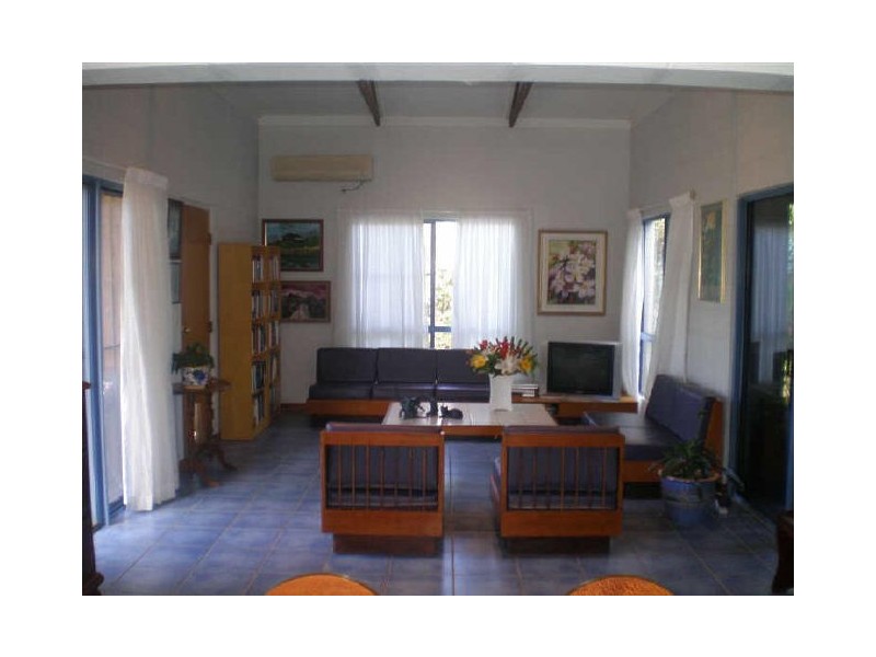 15 Thomas Street, Bowen QLD 4805