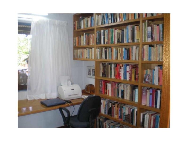 15 Thomas Street, Bowen QLD 4805