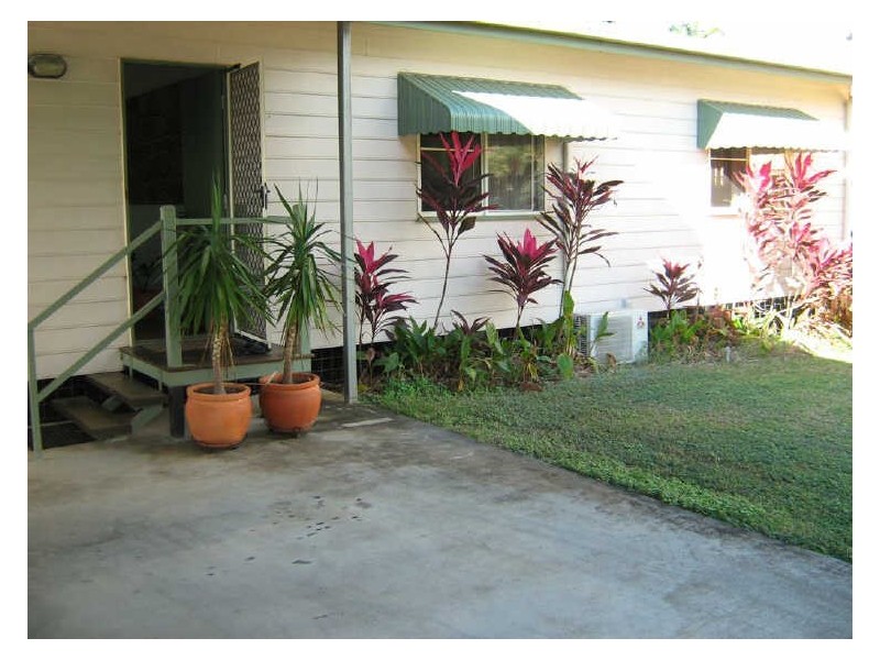 32 Murroona Street, Bowen QLD 4805