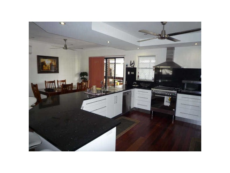 1 Fairway Street, Collinsville QLD 4804