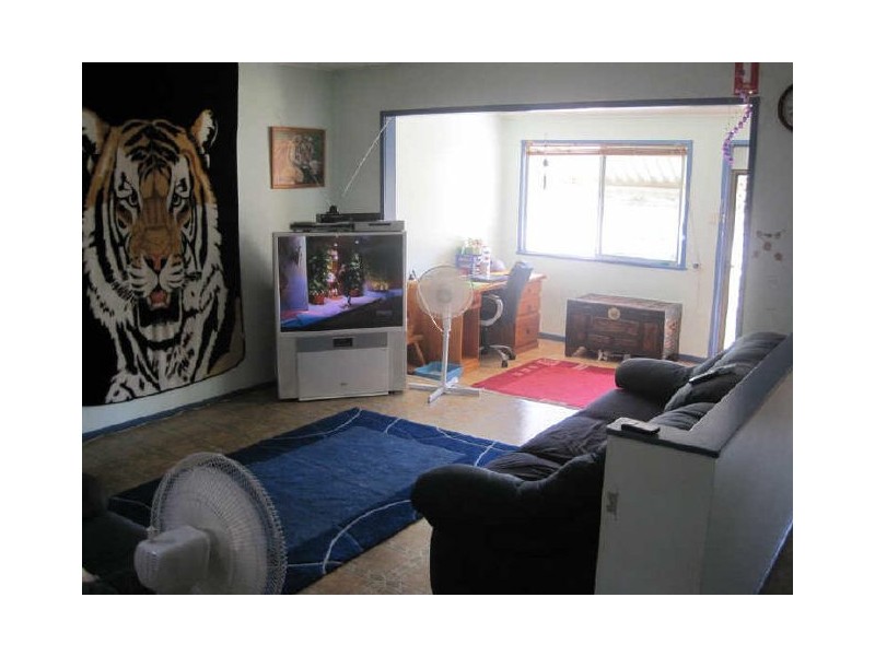 11 Brisbane Street, Bowen QLD 4805