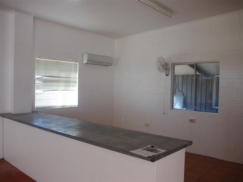 18588 Bruce Highway, Bowen QLD 4805