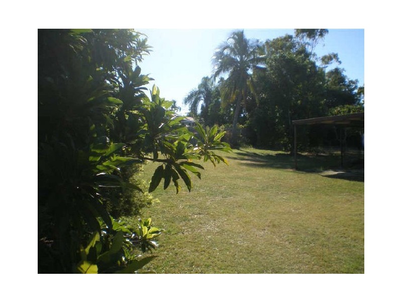 9 Queens Road, Bowen QLD 4805