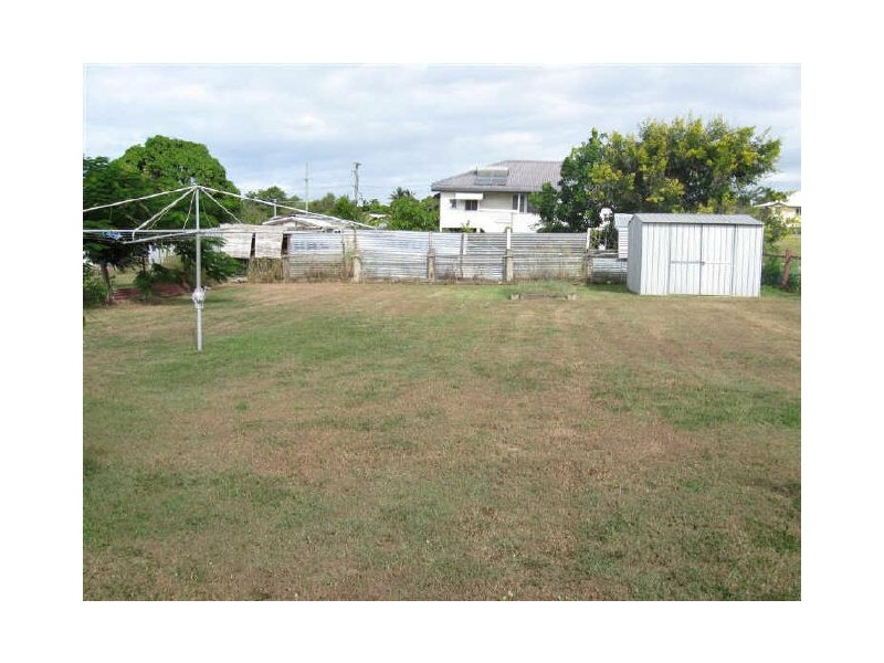 1 Daniel Street, Bowen QLD 4805