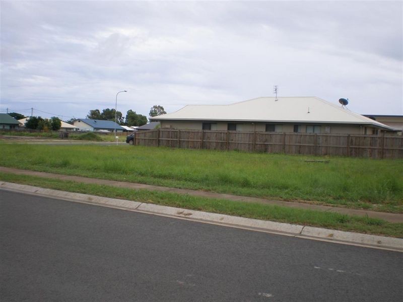 2 Lime Tree Court, Bowen QLD 4805