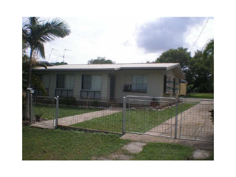 118 Powell Street, Bowen QLD 4805