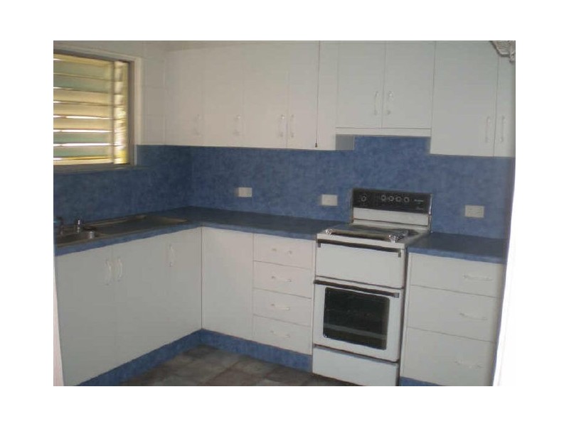 118 Powell Street, Bowen QLD 4805