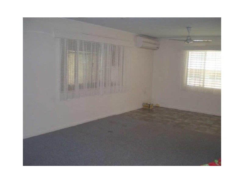 118 Powell Street, Bowen QLD 4805
