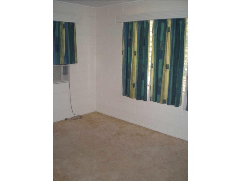 118 Powell Street, Bowen QLD 4805