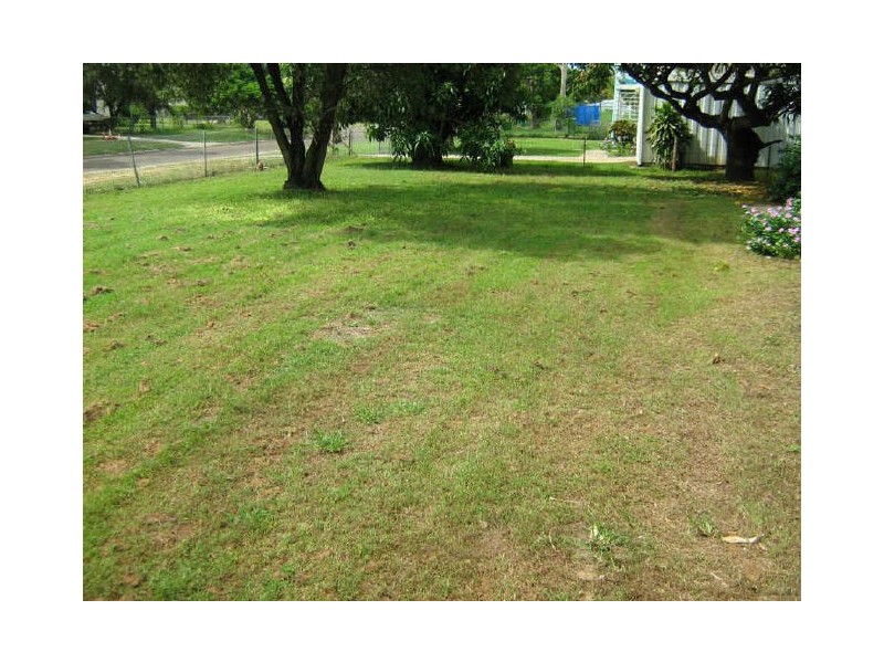 47 Holborne Street, Bowen QLD 4805