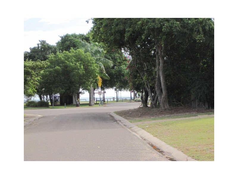 47 Holborne Street, Bowen QLD 4805