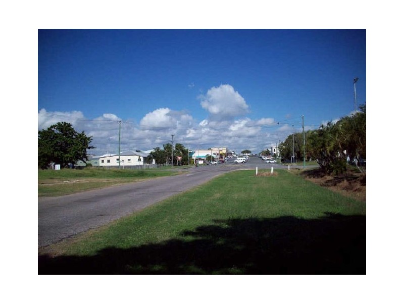 12a Williams Street, Bowen QLD 4805