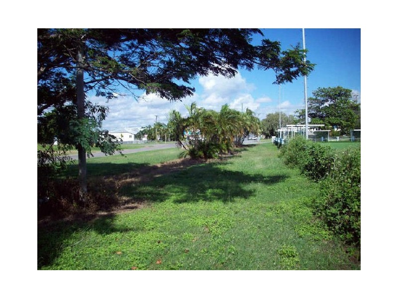 12a Williams Street, Bowen QLD 4805