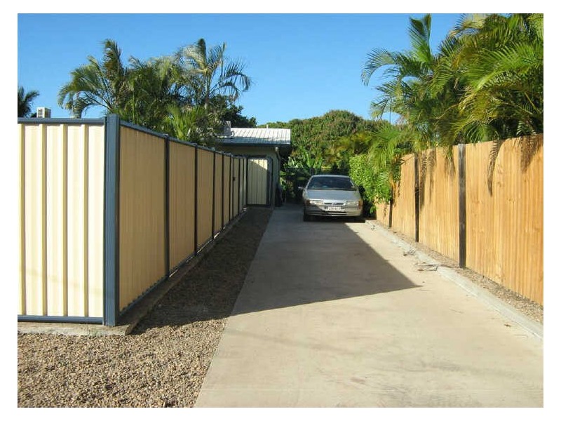 2/20 Marshall Street, Bowen QLD 4805