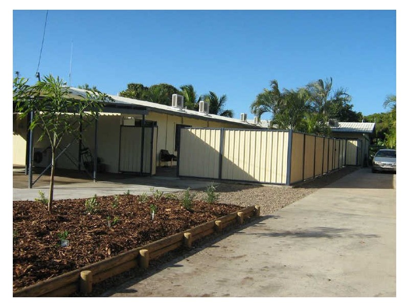 2/20 Marshall Street, Bowen QLD 4805