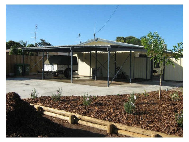 2/20 Marshall Street, Bowen QLD 4805
