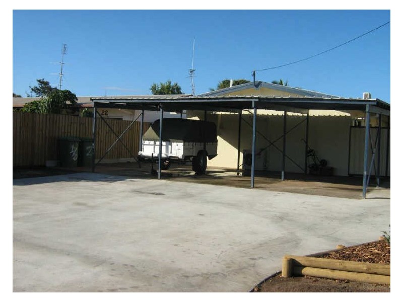 2/20 Marshall Street, Bowen QLD 4805