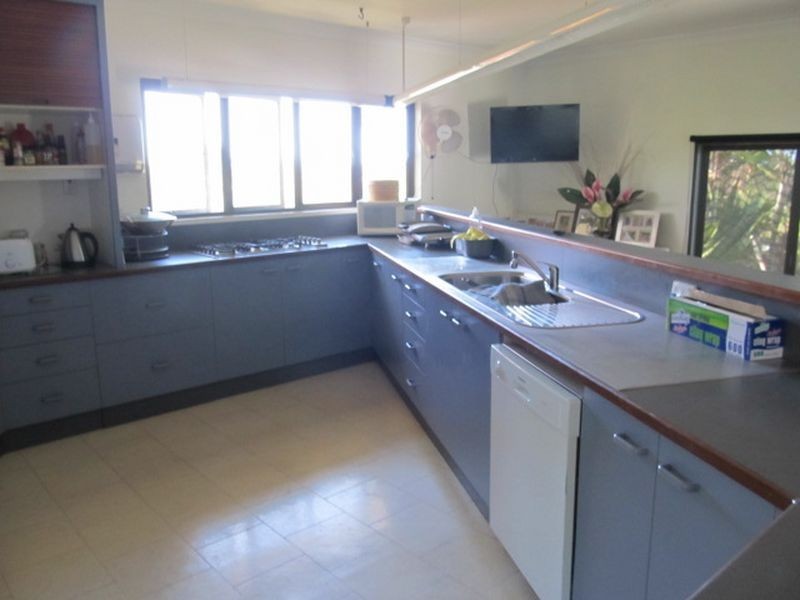 69 Hillview Road, Bowen QLD 4805