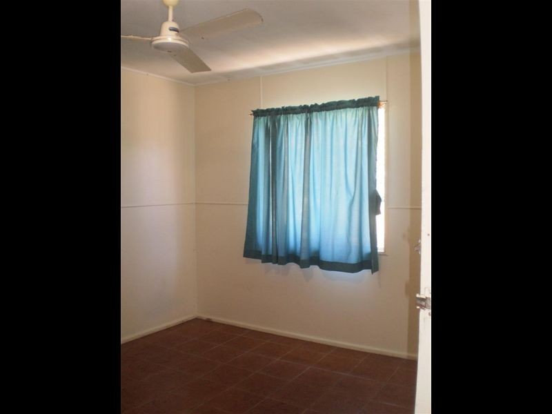 4/1 Casuarina Street, Bowen QLD 4805