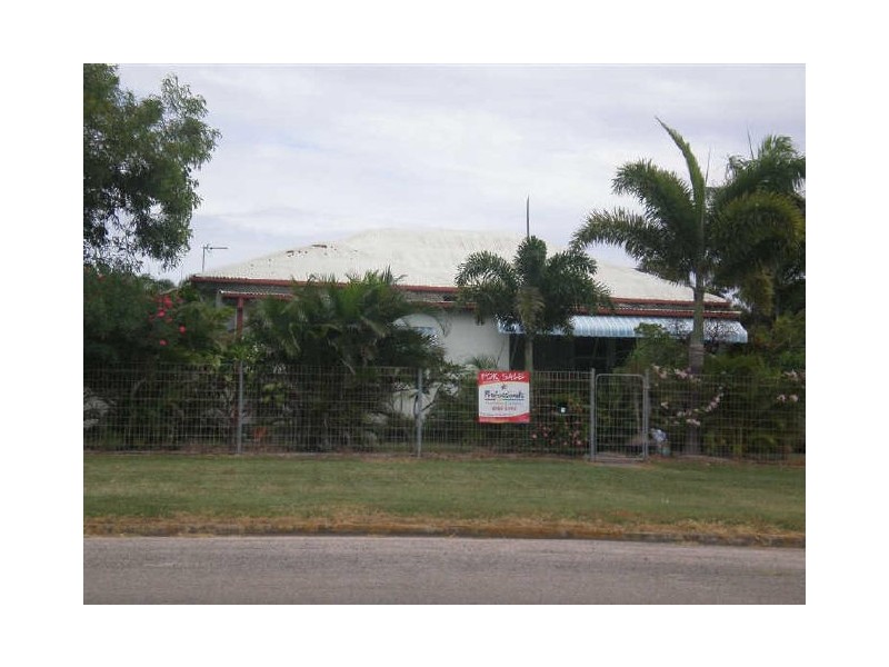 9 Leichhardt Street, Bowen QLD 4805