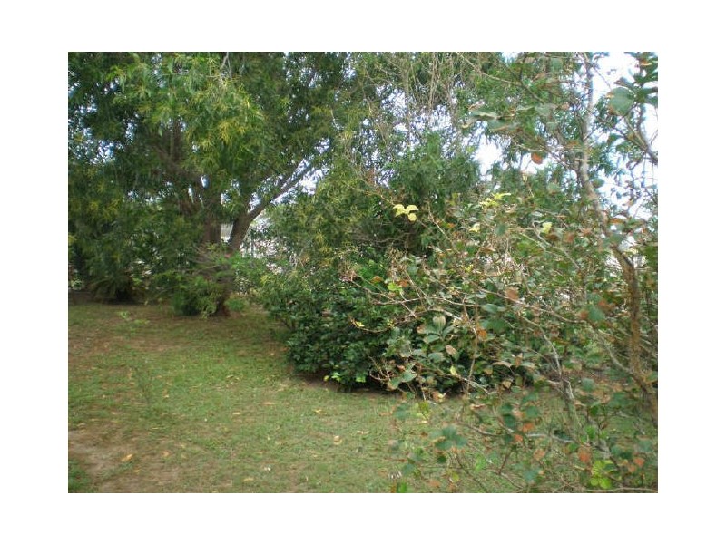 9 Leichhardt Street, Bowen QLD 4805