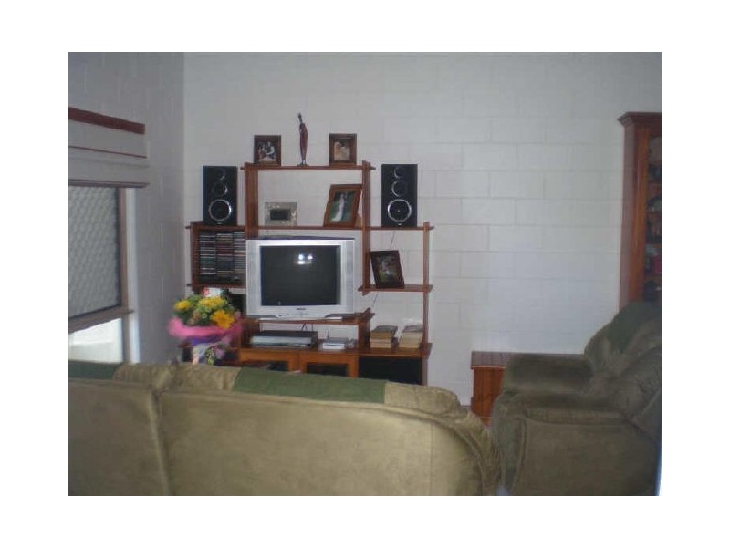 Unit 2/5 Lotus Lane, Bowen QLD 4805