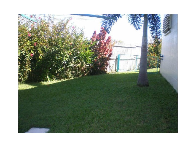 Unit 2/5 Lotus Lane, Bowen QLD 4805