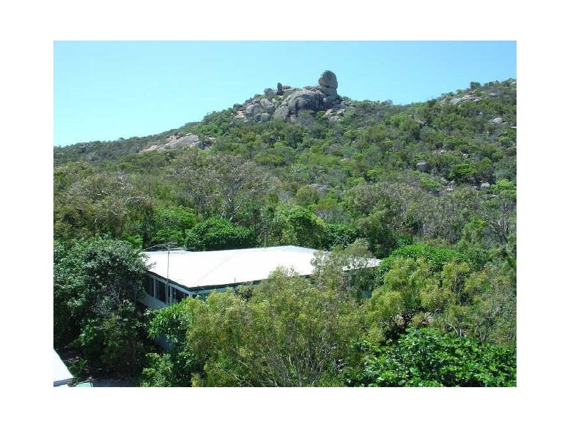 5 Pandanus Street, Bowen QLD 4805