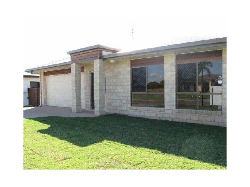 18 Lucinda Place, Bowen QLD 4805