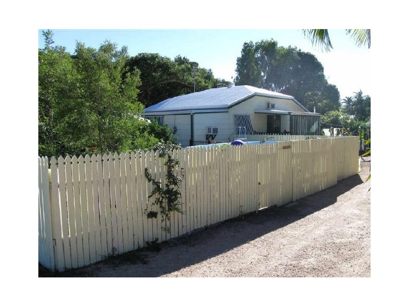 18 Field Street, Bowen QLD 4805