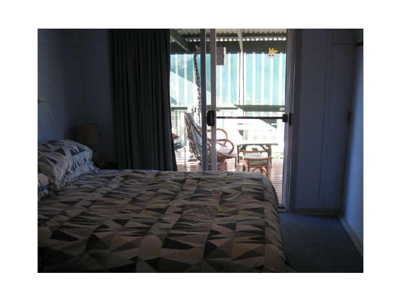 18 Field Street, Bowen QLD 4805