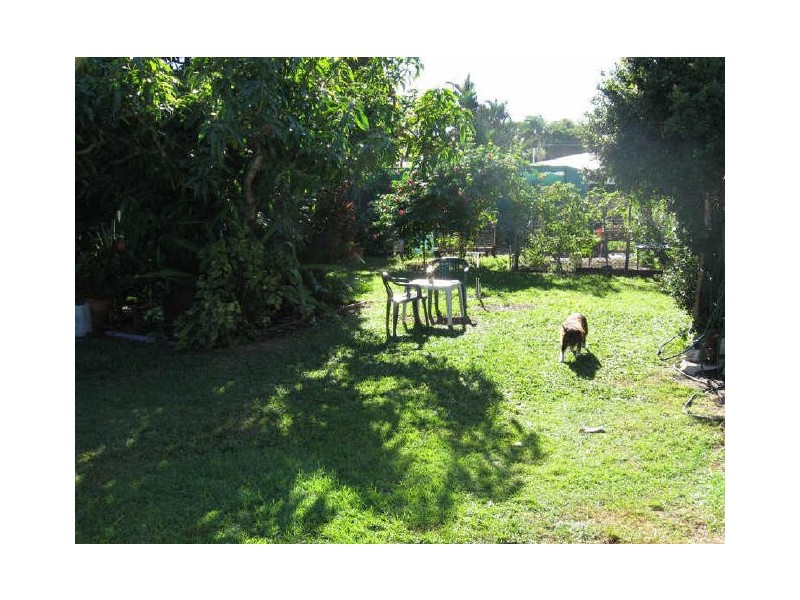 18 Field Street, Bowen QLD 4805