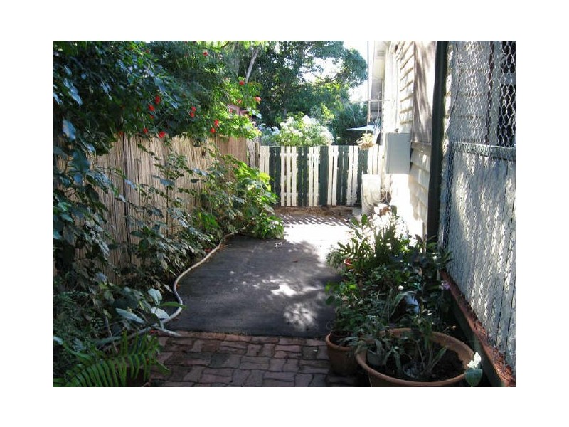 18 Field Street, Bowen QLD 4805