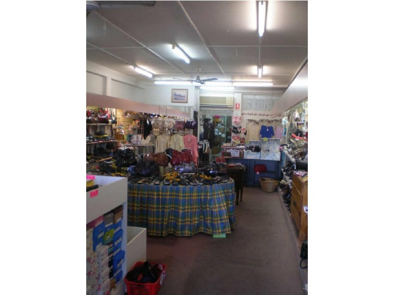 Wagtails – 40 Powell Street, Bowen QLD 4805