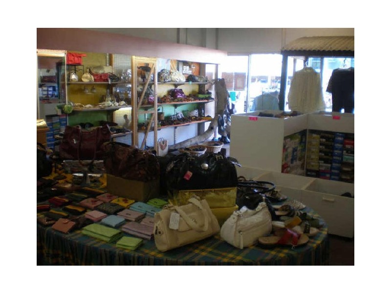 Wagtails – 40 Powell Street, Bowen QLD 4805