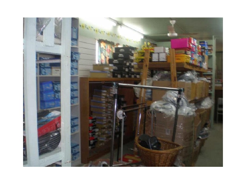 Wagtails – 40 Powell Street, Bowen QLD 4805